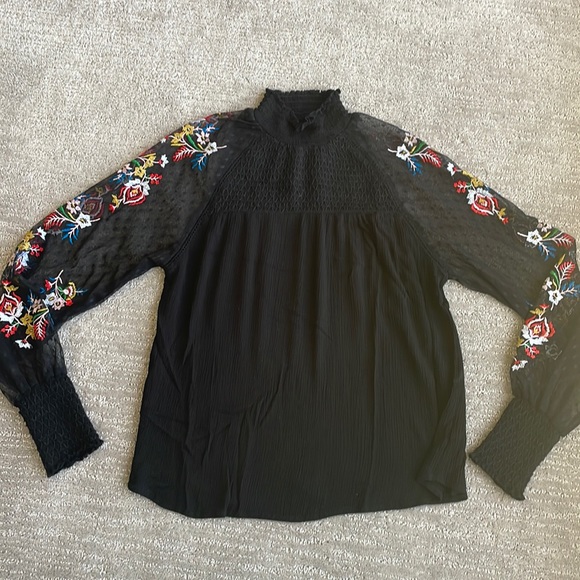 Banjara embroidered top with sheer sleeves Sz S - Picture 2 of 9